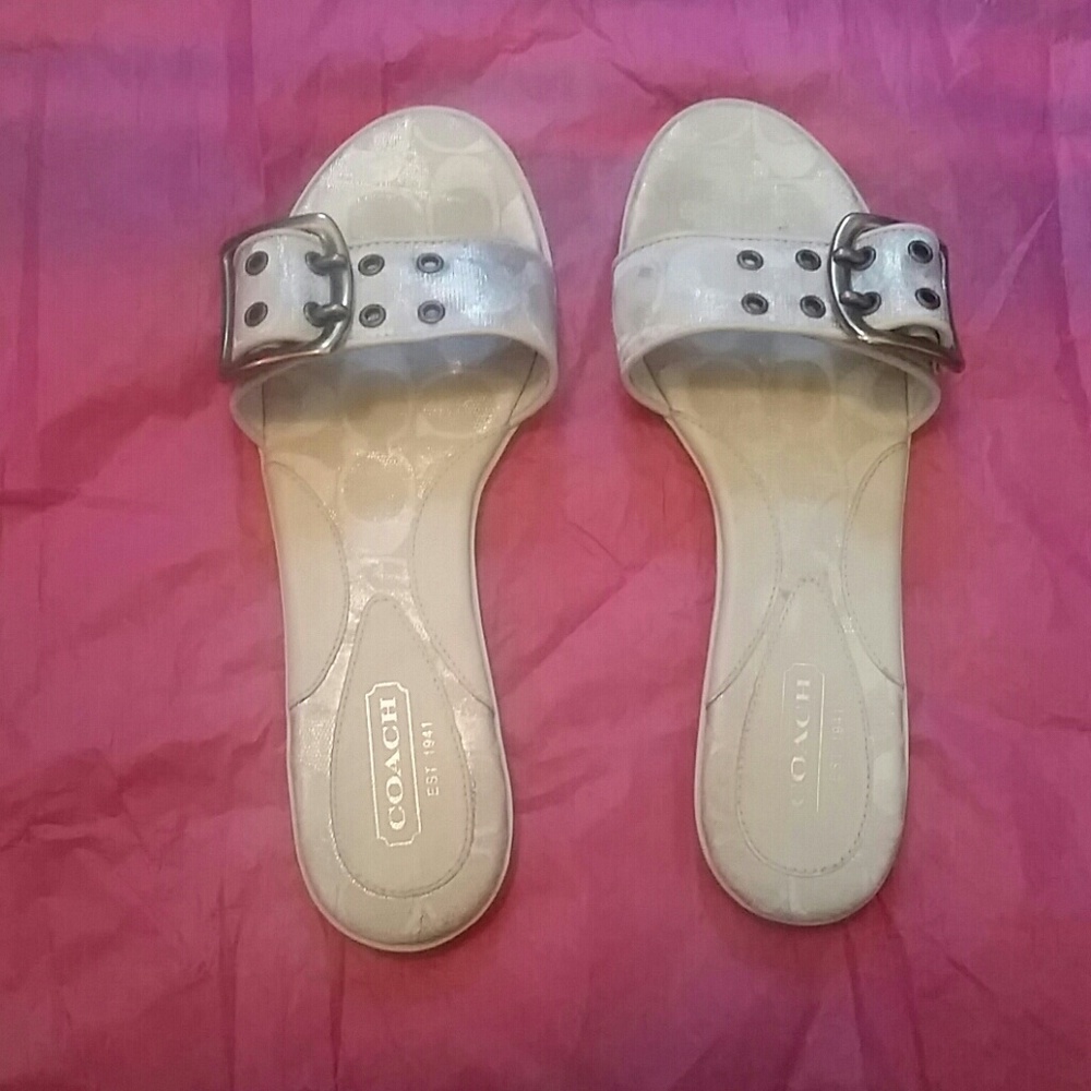 Coach white silver metallic sandal shoe size 7